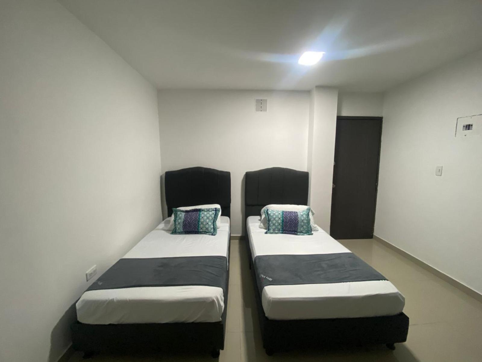 קאלי Hotel Jardin Plaza By Sgh מראה חיצוני תמונה